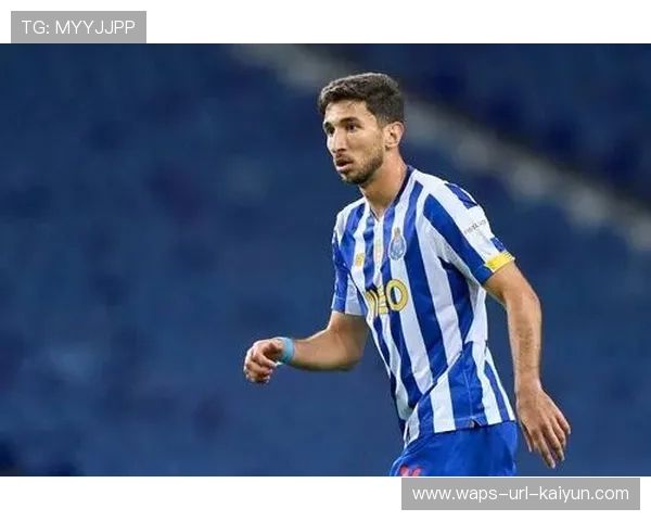 波尔图格鲁伊奇反击中脚步轻盈