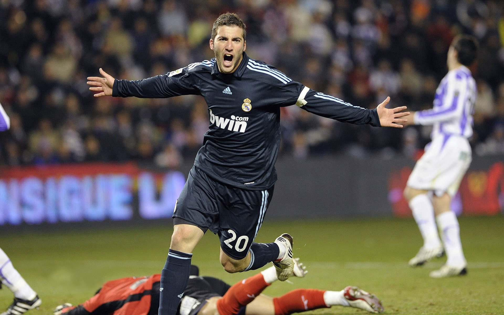 世界足球最佳中场排名，世界足球顶级中场